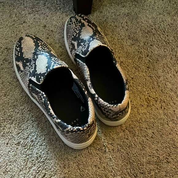 SNAKESKIN SNEAKERS, size 8.5 - Picture 2 of 4